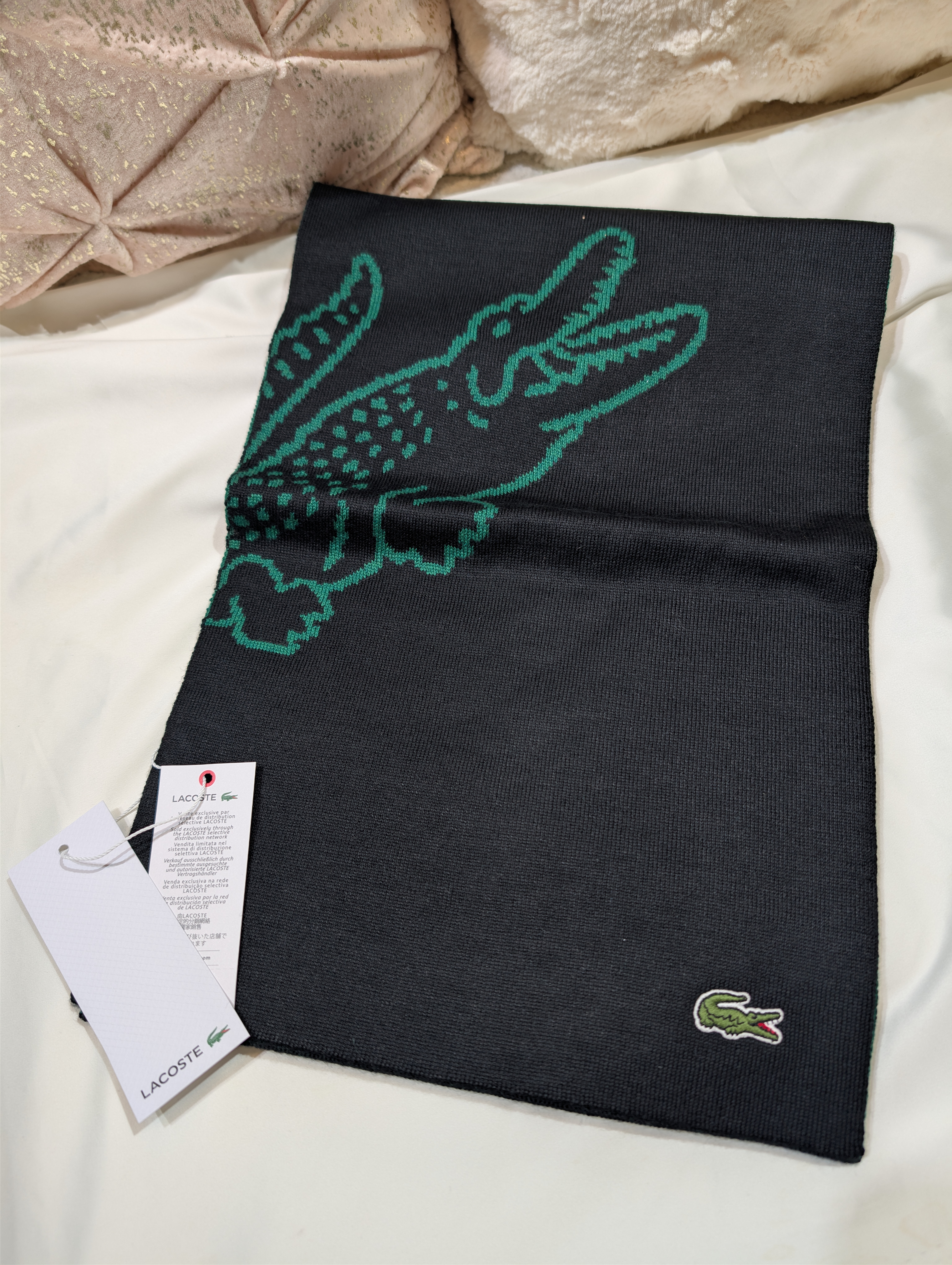 Lacoste Wool Jacquard Crocodile Beanies Scarf