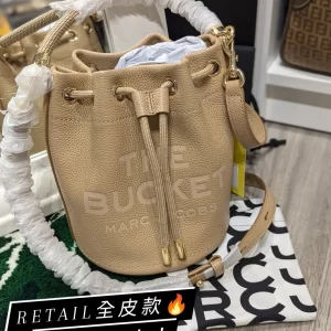 Marc Jacobs The Leather Bucket Bag Camel H652L01PF22